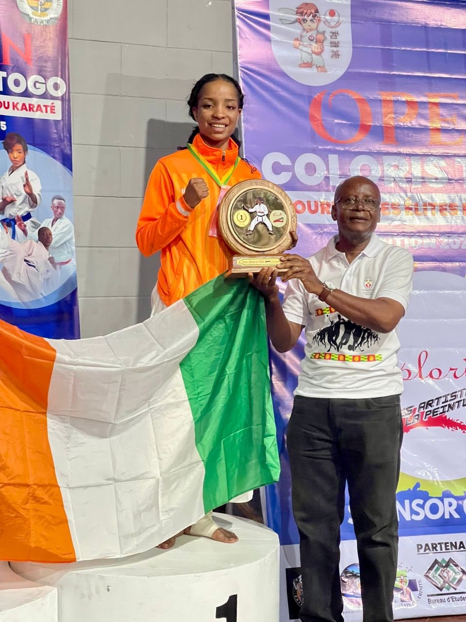 Open Togo Karaté — Médaille d'or, drapeau ivoirien
